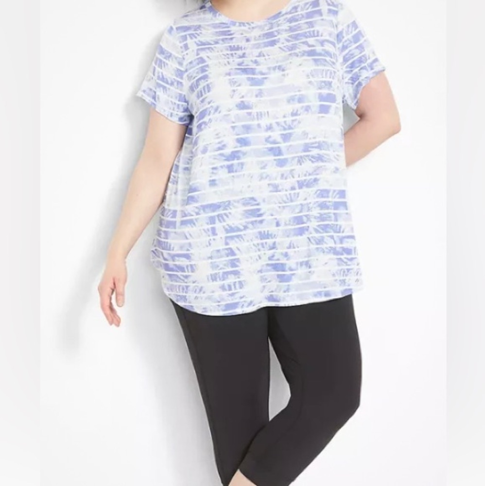 LANE BRYANT LIVI HIGH-LOW SHIRTTAIL HEM Purple TIE DYE STRIPE Top Rayon …